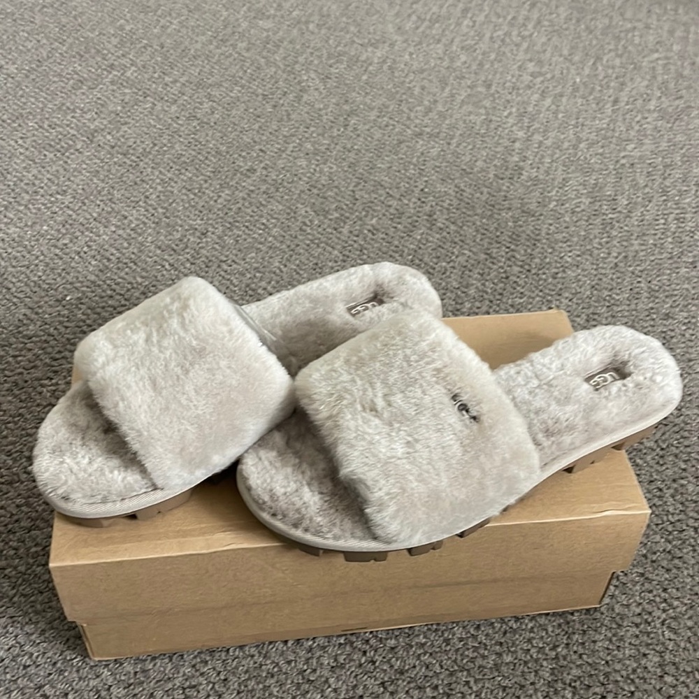 Brand new ugg slipper slides